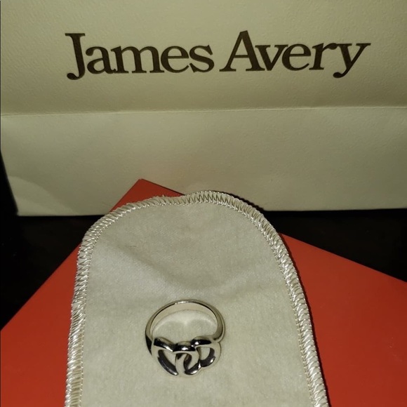 James Avery Jewelry - Linked Hearts Ring